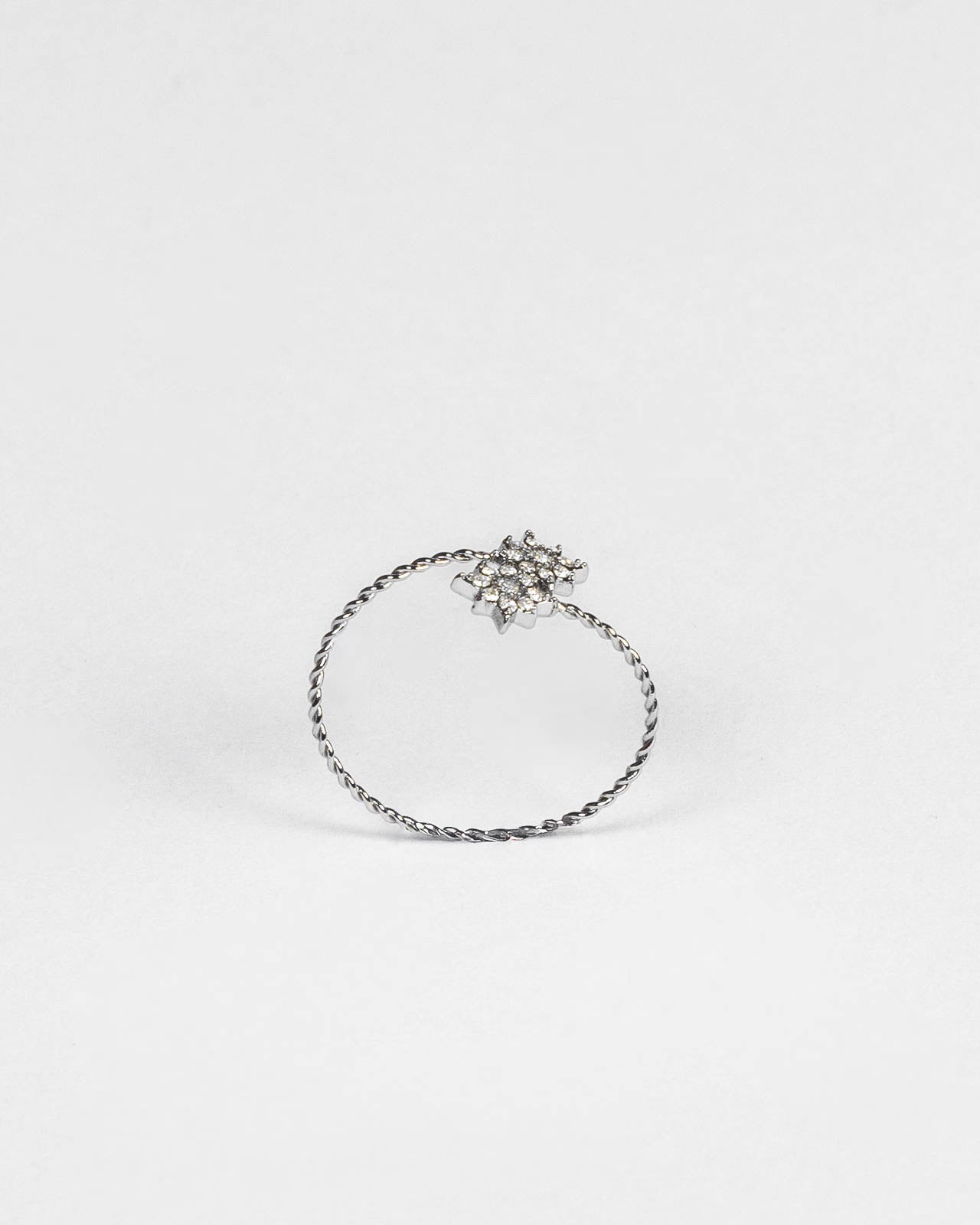 Anello delicato con Stelle di Zirconi Silver