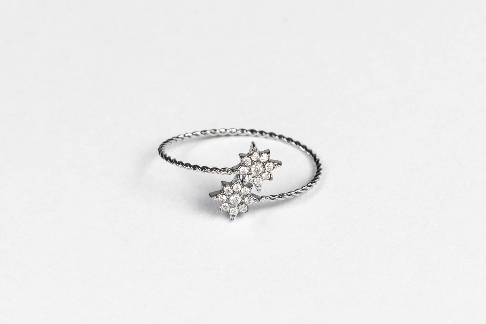 Anello delicato con Stelle di Zirconi Silver