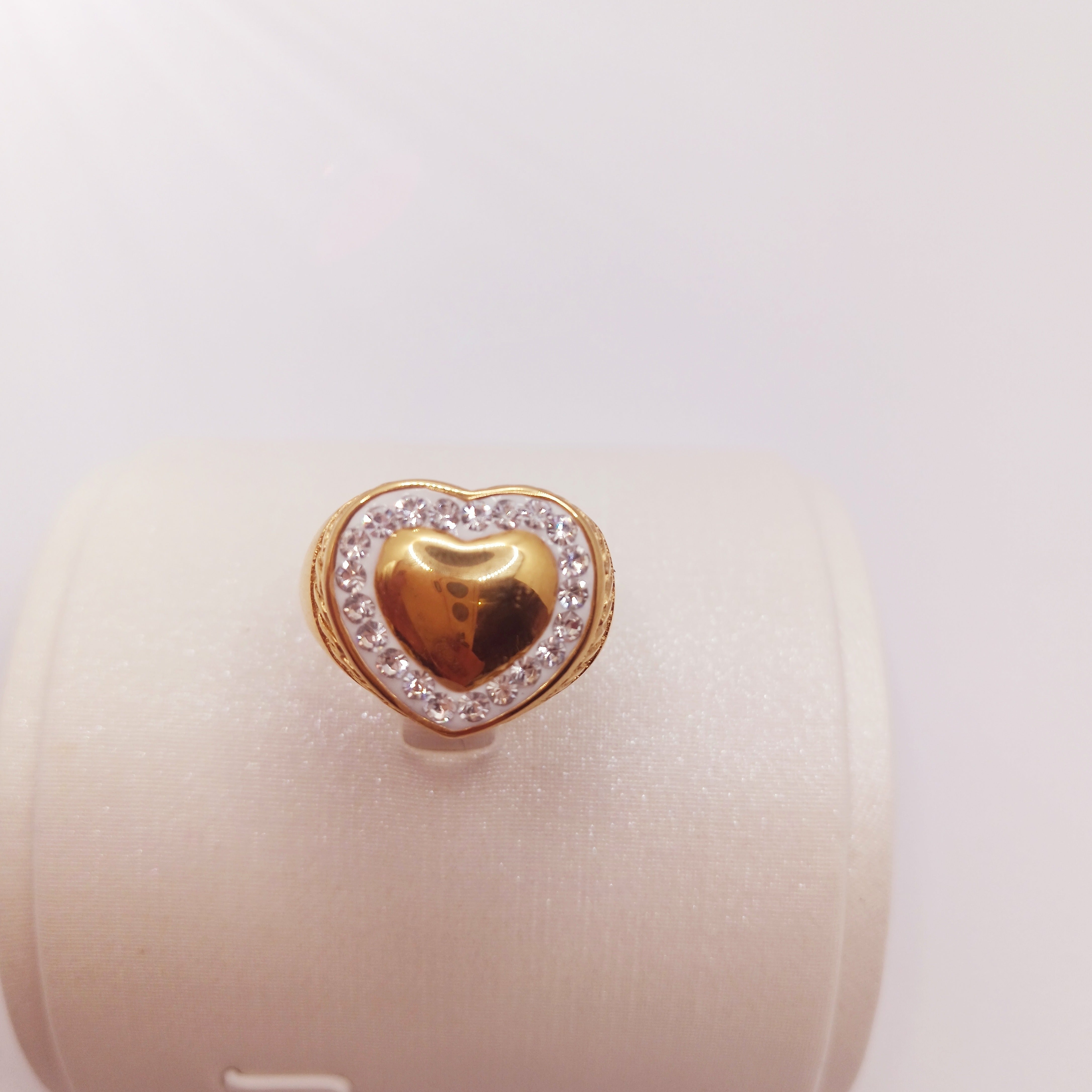 Anello Cuore Dorato con Zirconi