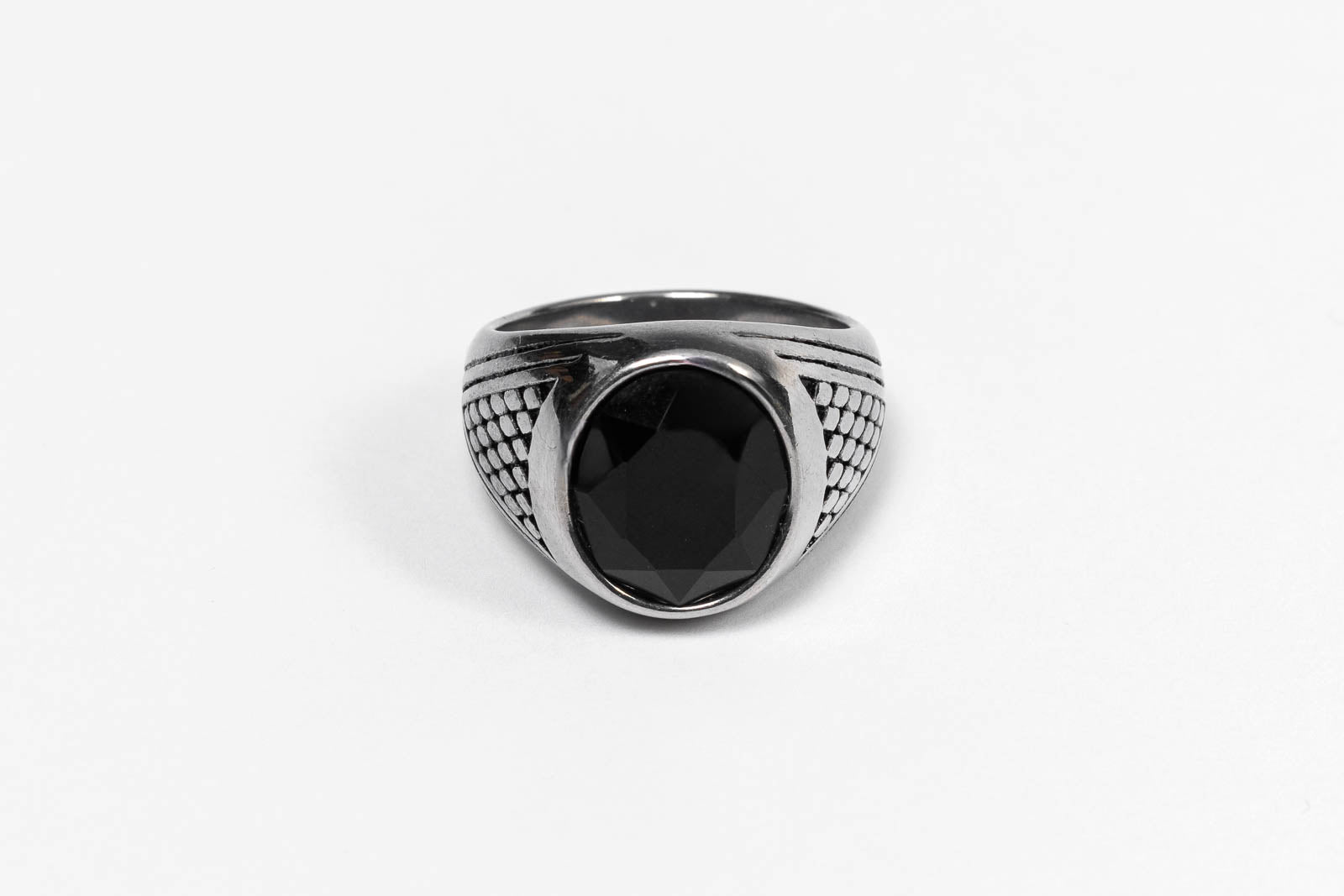 Anello Nox